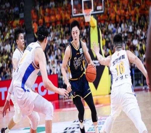 梅州队平均,年龄,岁刷新纪录,天博体育平台,天博体育官方网站,天博体育登录入口,天博体育app下载